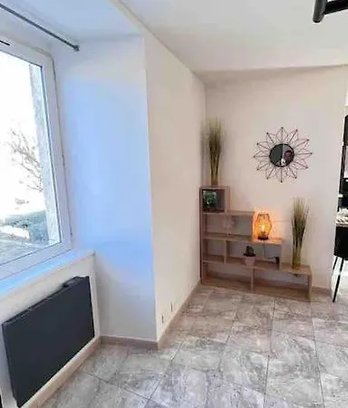 Apartment *petit Cocon Au Coeur Du Village* *