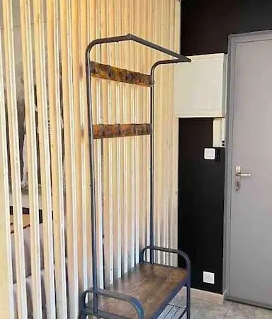 Apartment *petit Cocon Au Coeur Du Village* Saint-Georges-de-Luzençon