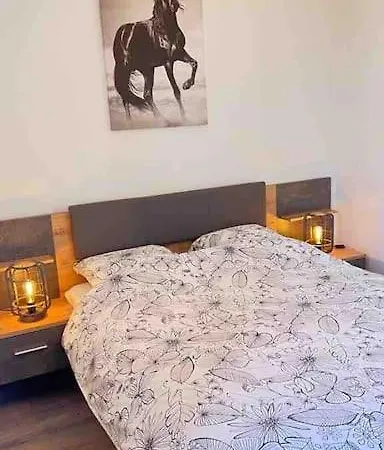 *petit Cocon Au Coeur Du Village* *